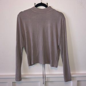 High neck long sleeve w/ back detailing